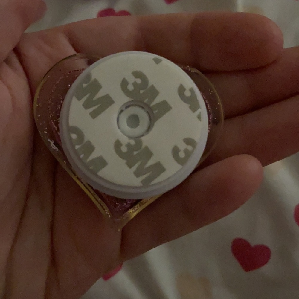 Quick Sand Heart Shaped Popsocket - Picture 2 of 5
